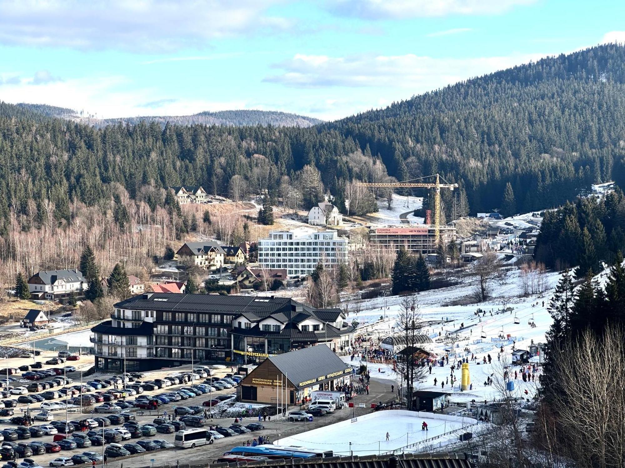 Stubai - Self Check-in 20h - Parking & Lift