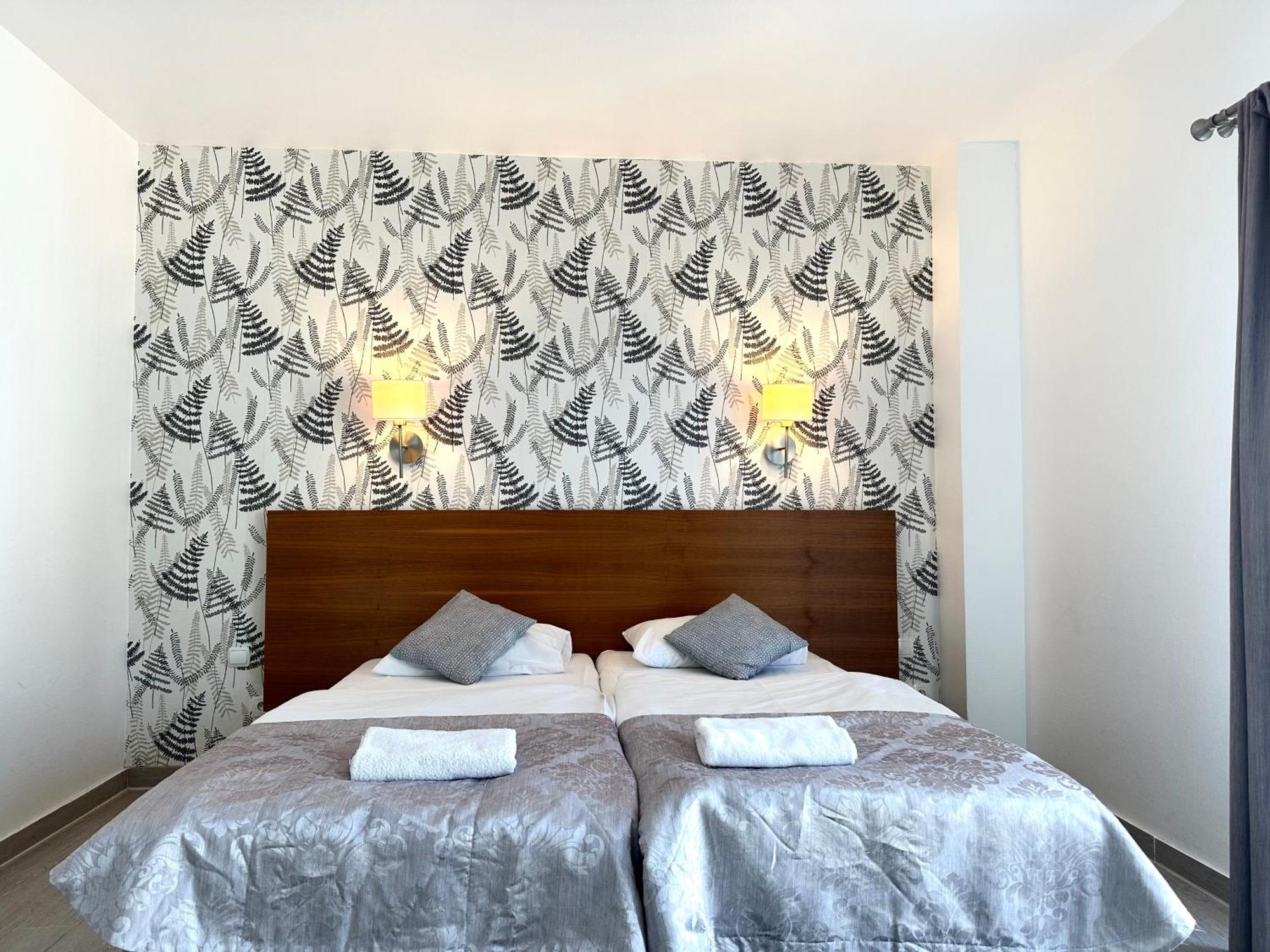 Stubai - Self Check-in 20h - Parking & Lift Apartment *