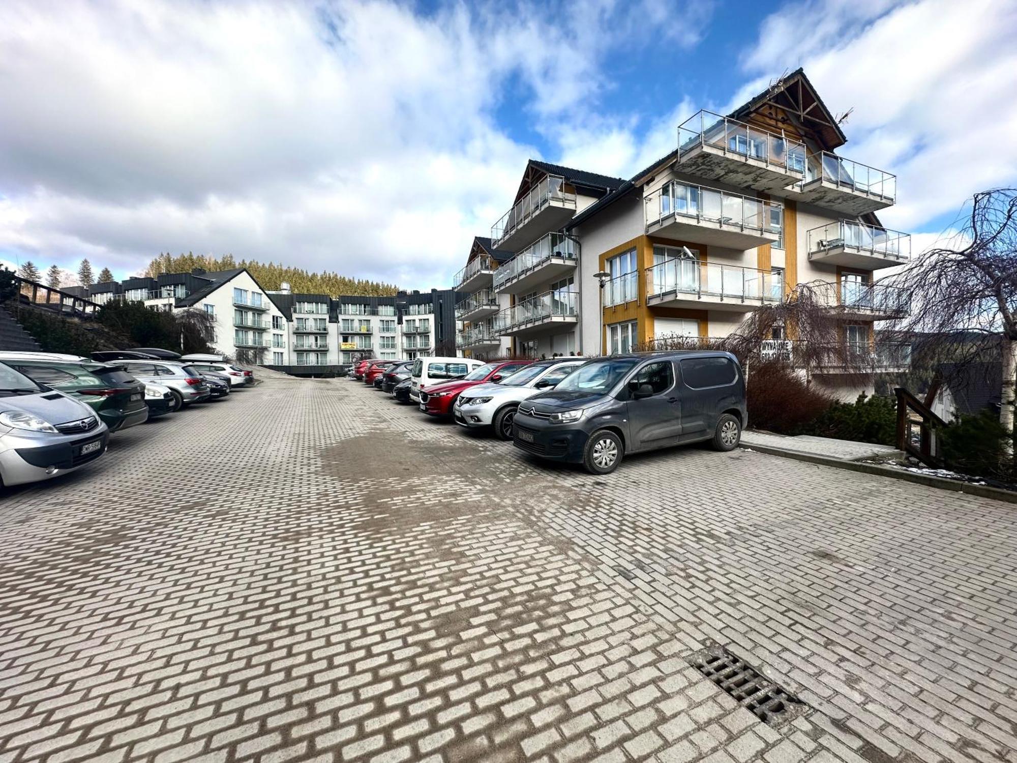 Stubai - Self Check-in 20h - Parking & Lift Apartment